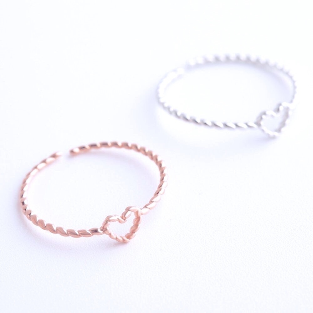 Open Heart Ring in 925 Sterling Silver a  classic and timeless Design.